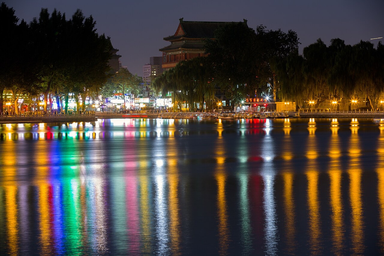 Shichahai lake Beijing willow hutong