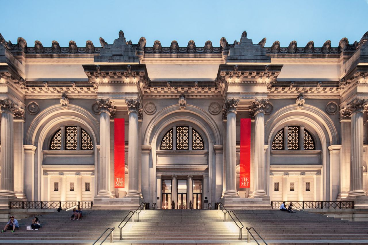 Metropolitan Museum of Art facade New York