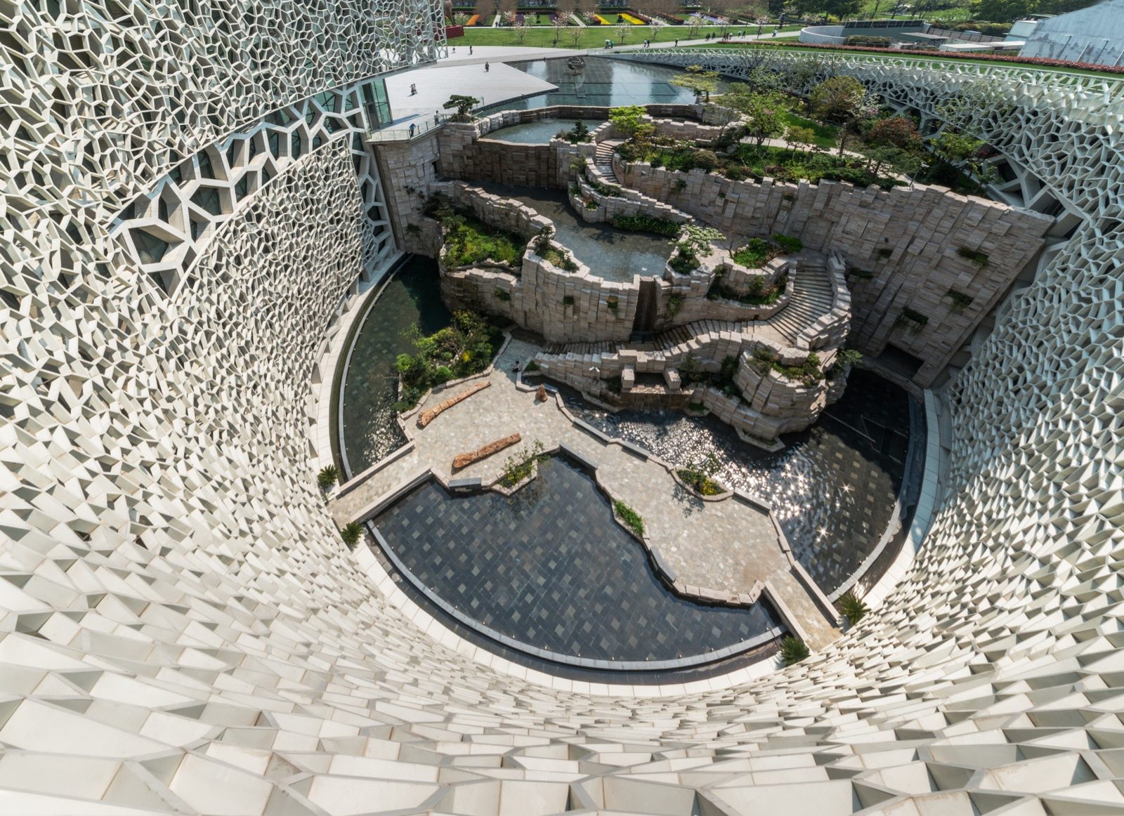 Shanghai Museum building