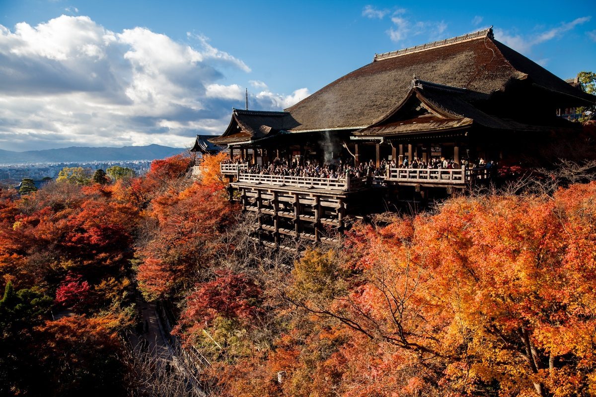 Kiyomizu-dera temple Kyoto wooden stage