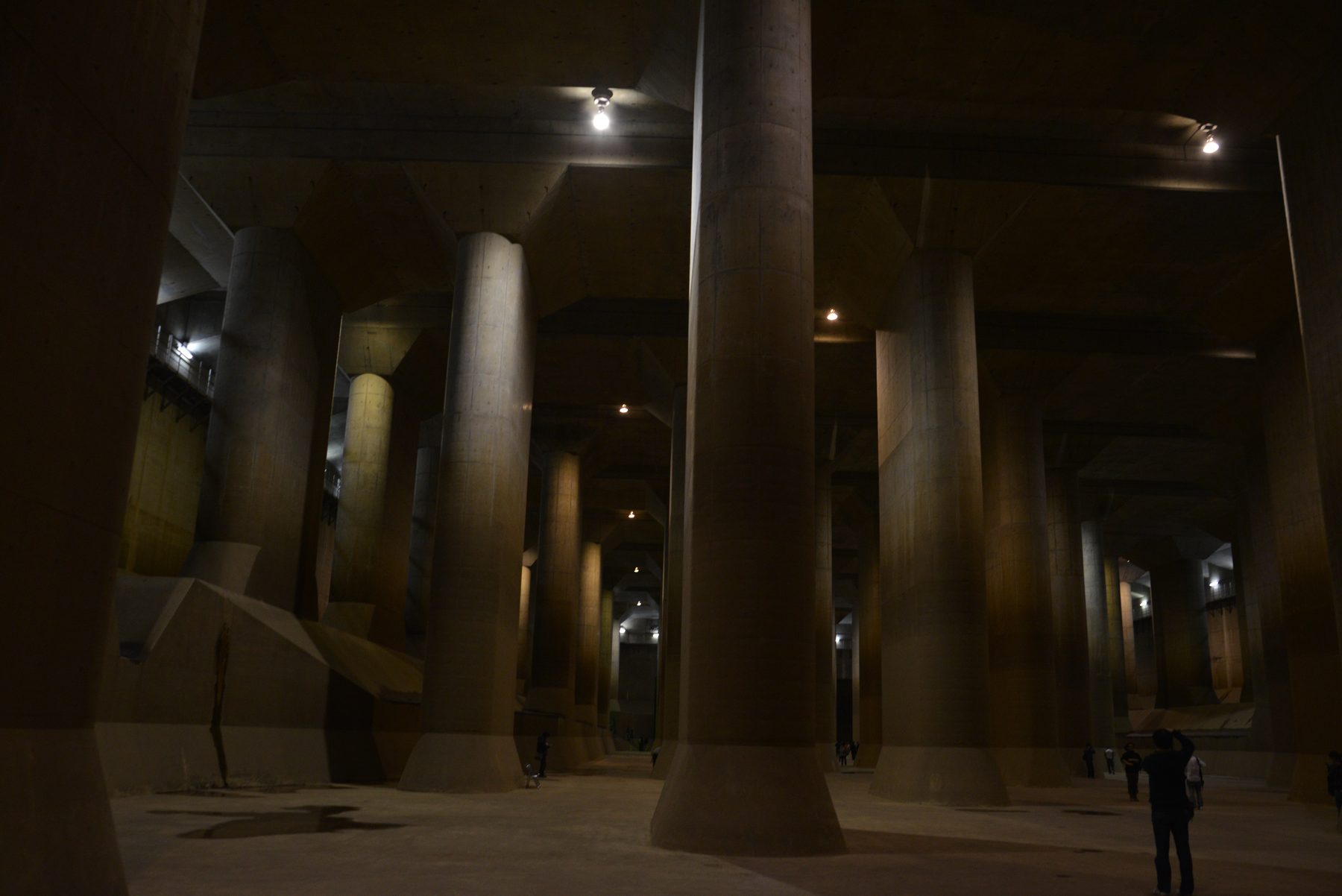 The pillared hall of the flood-control discharge channel at Kasukabe, Japan